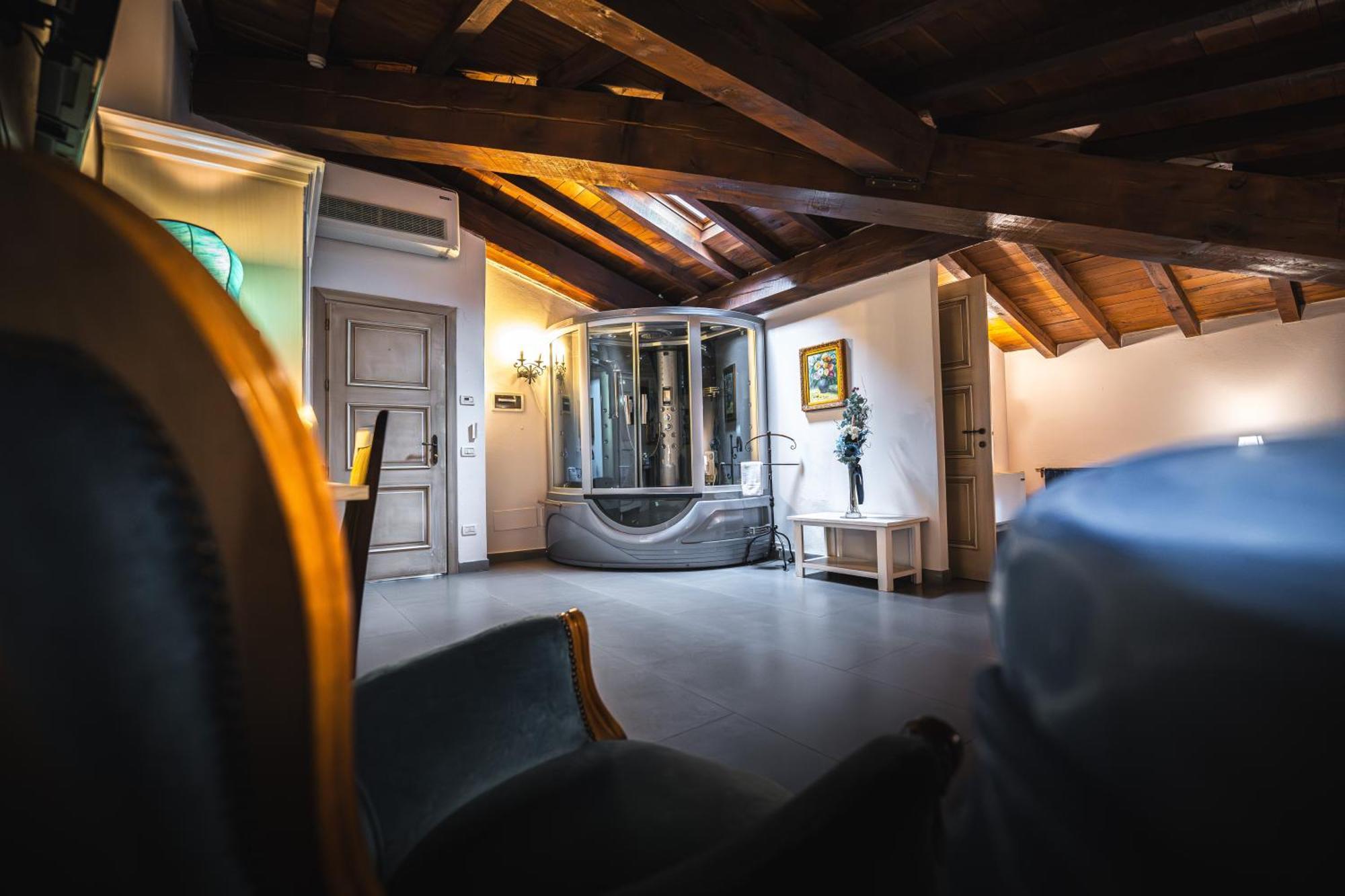 Hotel La Tavola Rotonda Кортемаджоре Экстерьер фото