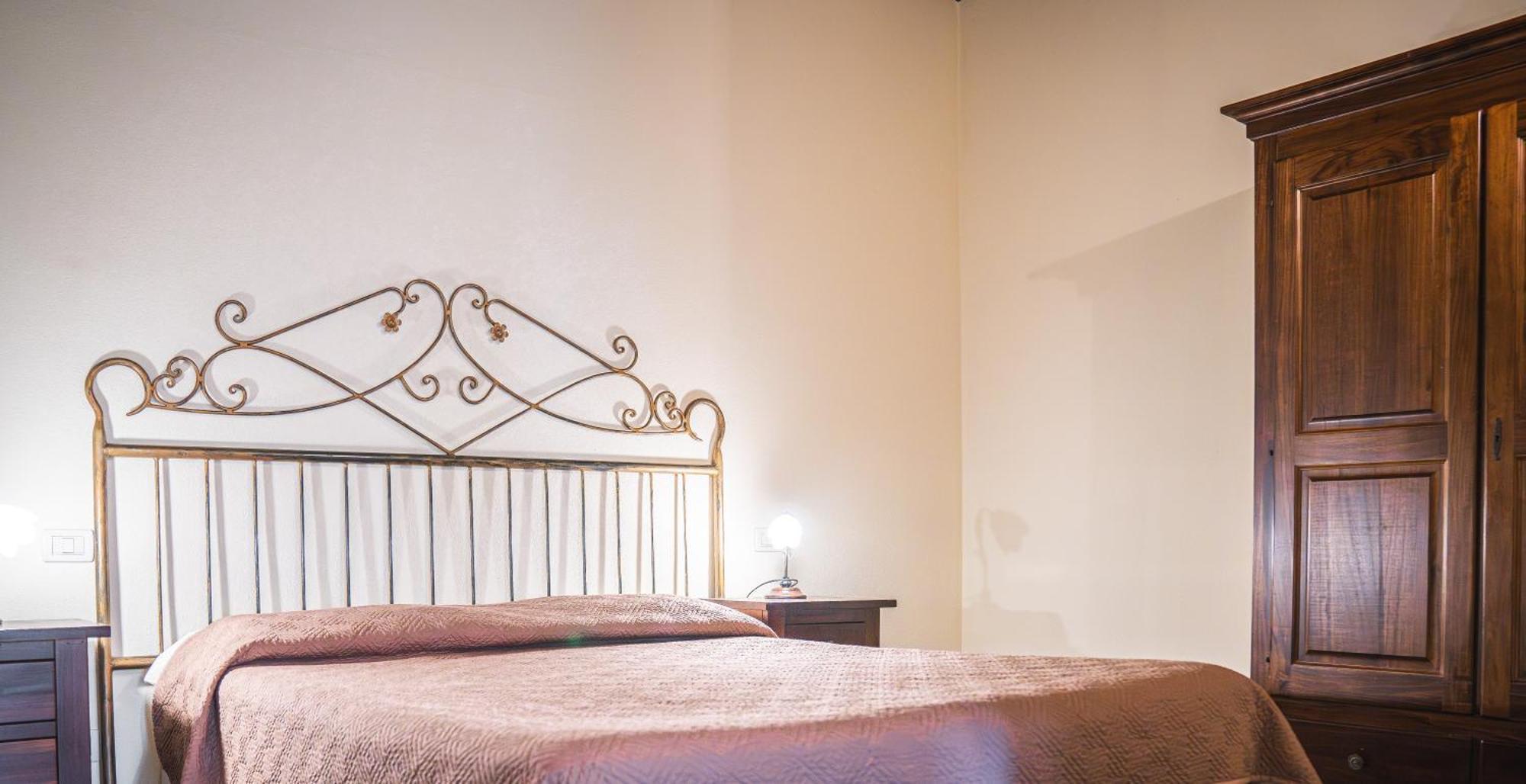 Hotel La Tavola Rotonda Кортемаджоре Номер фото