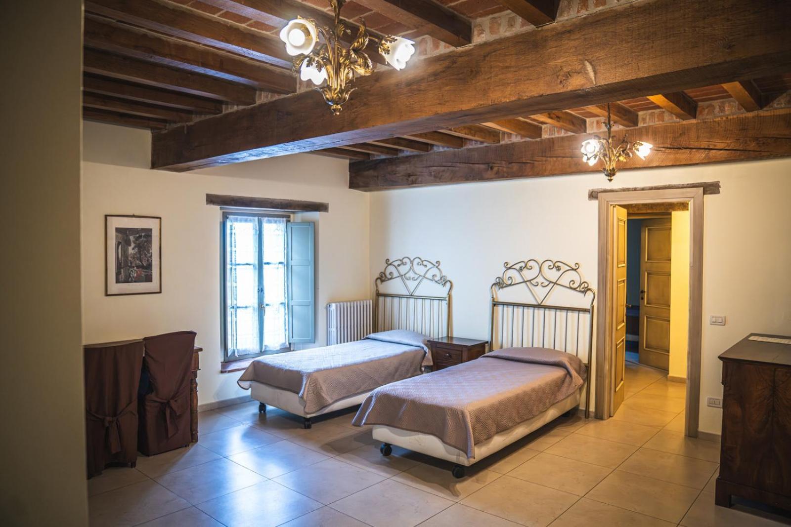 Hotel La Tavola Rotonda Кортемаджоре Номер фото
